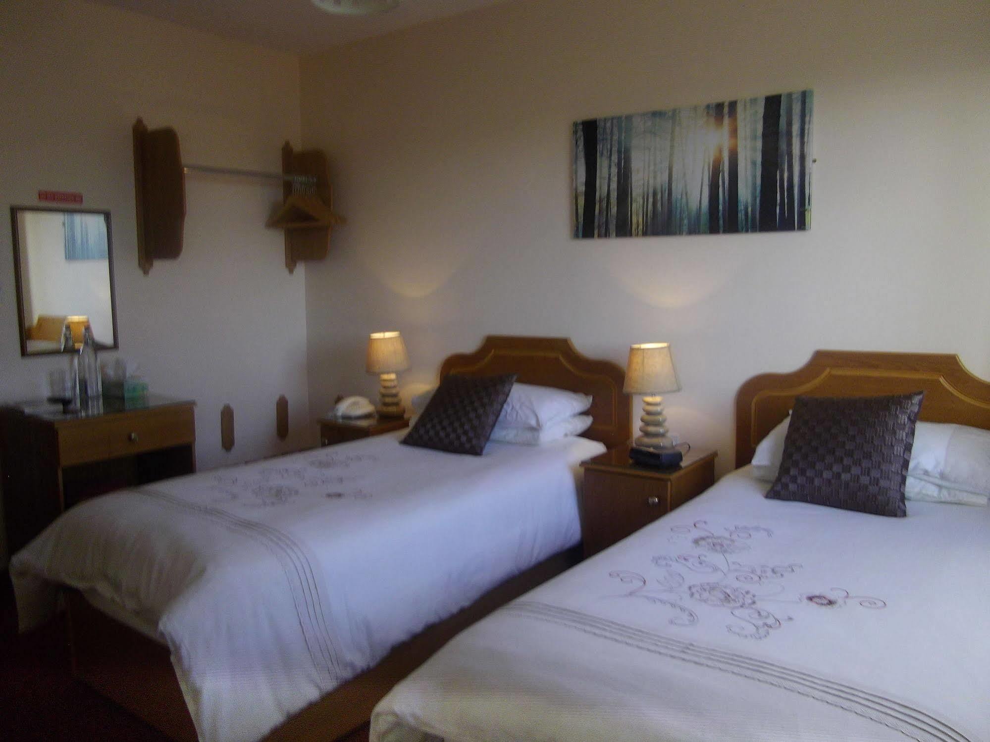 Quay West Ireland Bed and Breakfast Westport Eksteriør billede