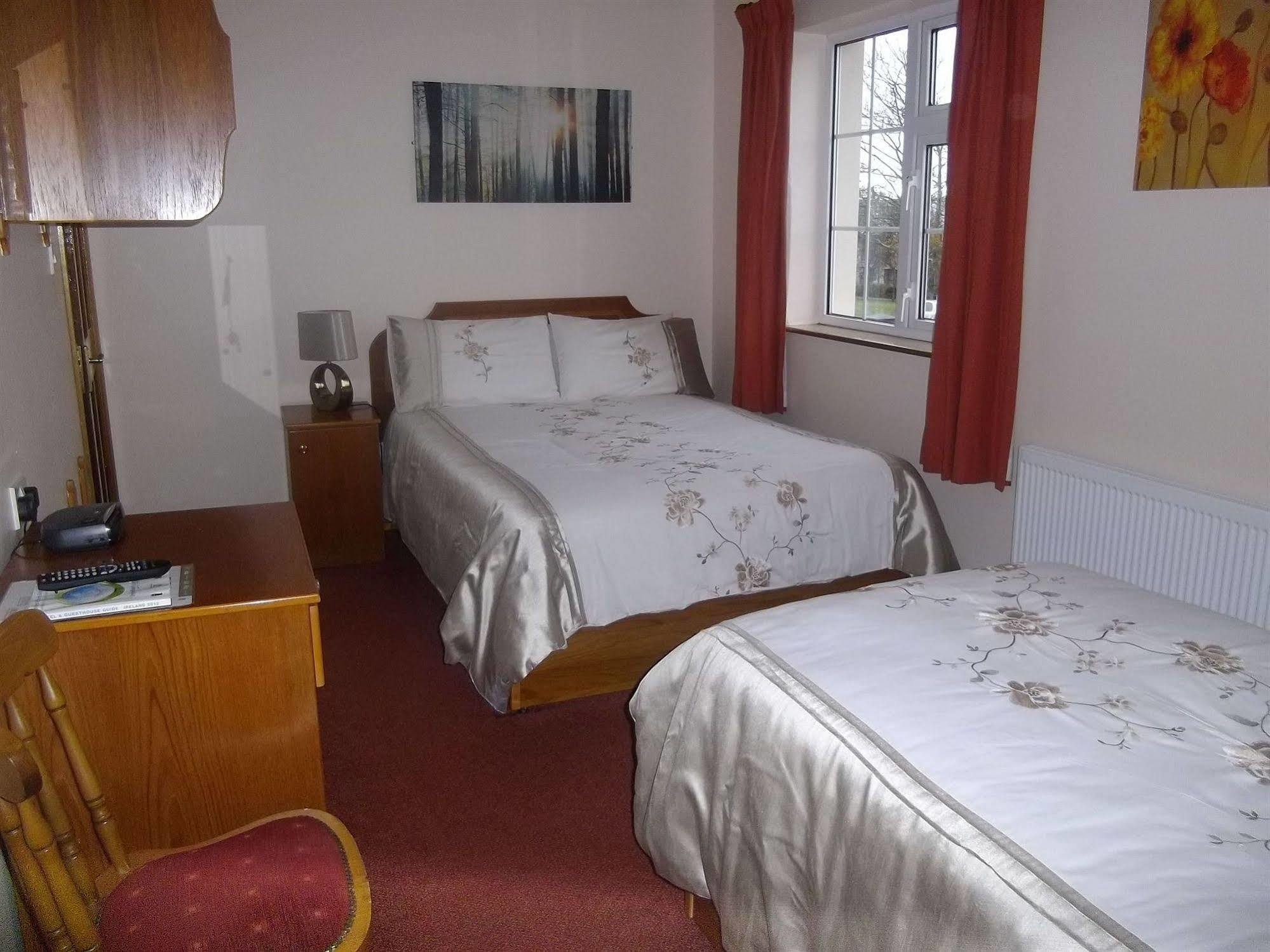 Quay West Ireland Bed and Breakfast Westport Eksteriør billede