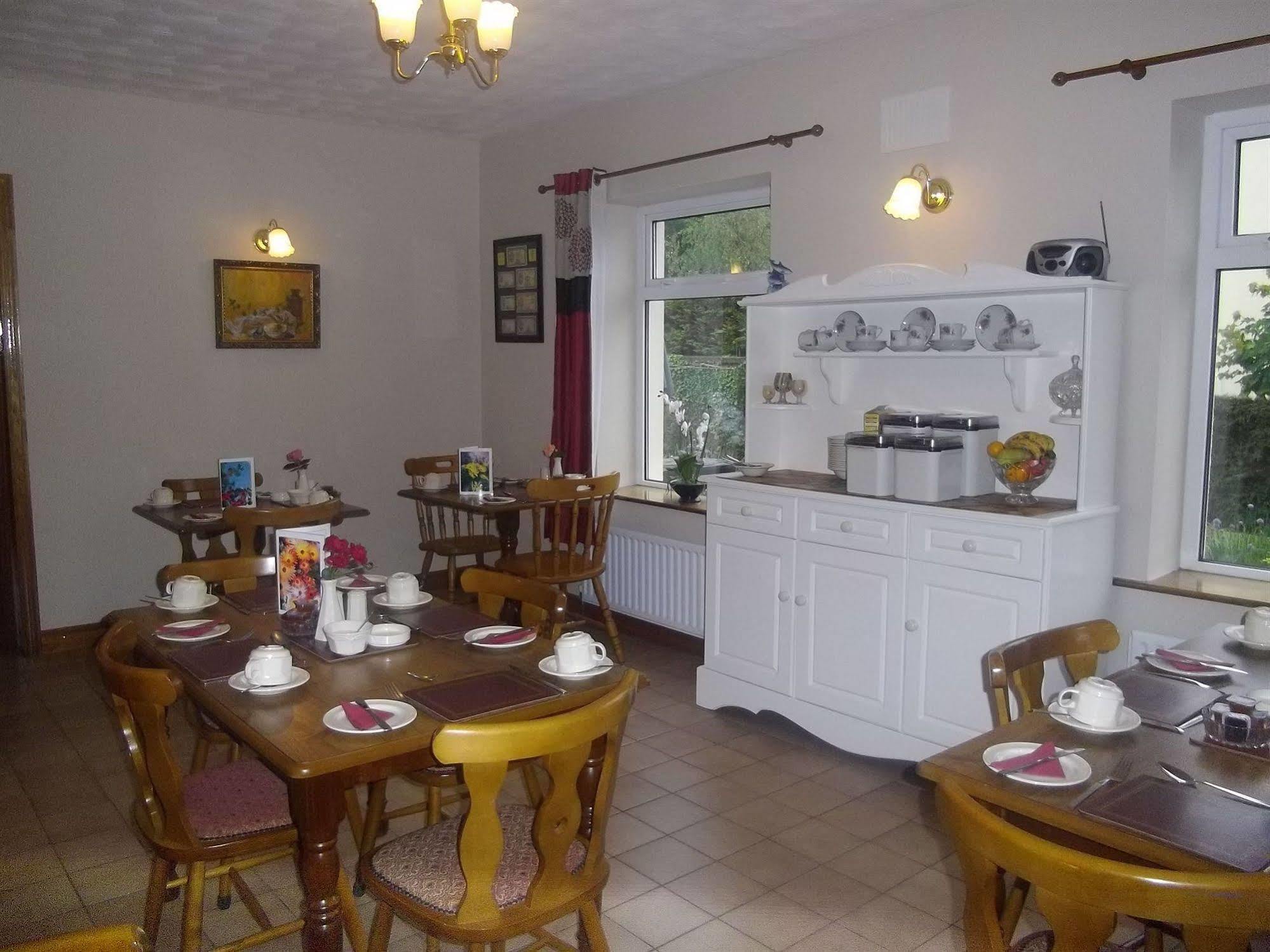 Quay West Ireland Bed and Breakfast Westport Eksteriør billede